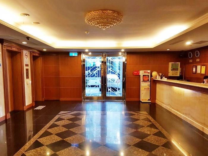 Jing Jing Holiday Hotel Каосюн Екстериор снимка