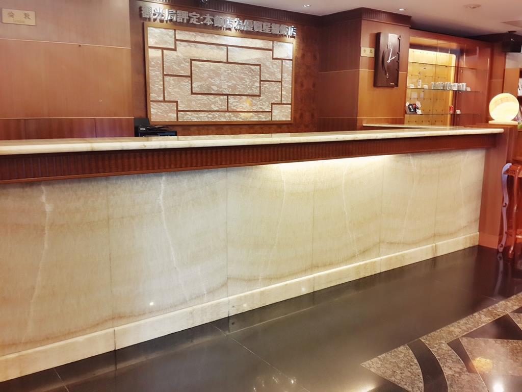 Jing Jing Holiday Hotel Каосюн Екстериор снимка